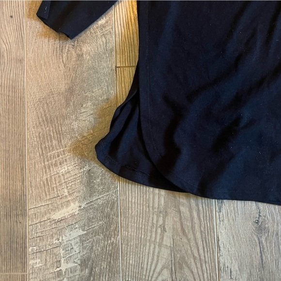 SWS Essentials Black Top Size Medium - Picture 2 of 5